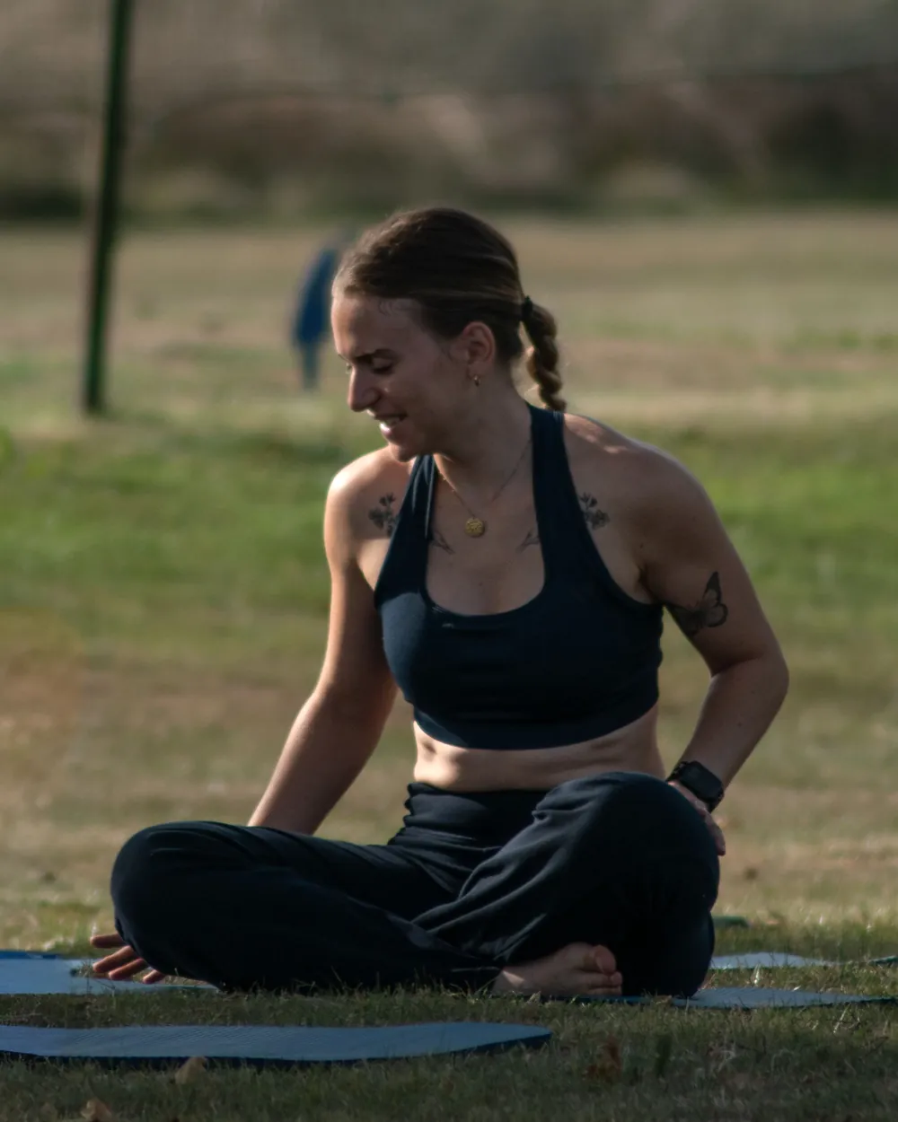 Eva, coach Pilates de La Skàli, sur son tapis